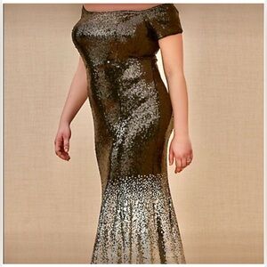 Torrid sequin long formal dress size 30. Comes with a free designer gift…
